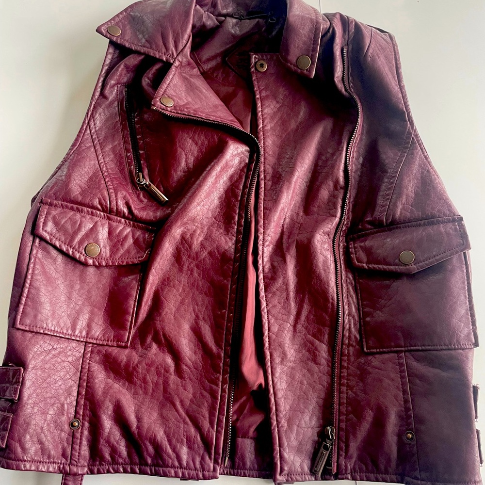 Women’s jou jou sleeveless vest jacket